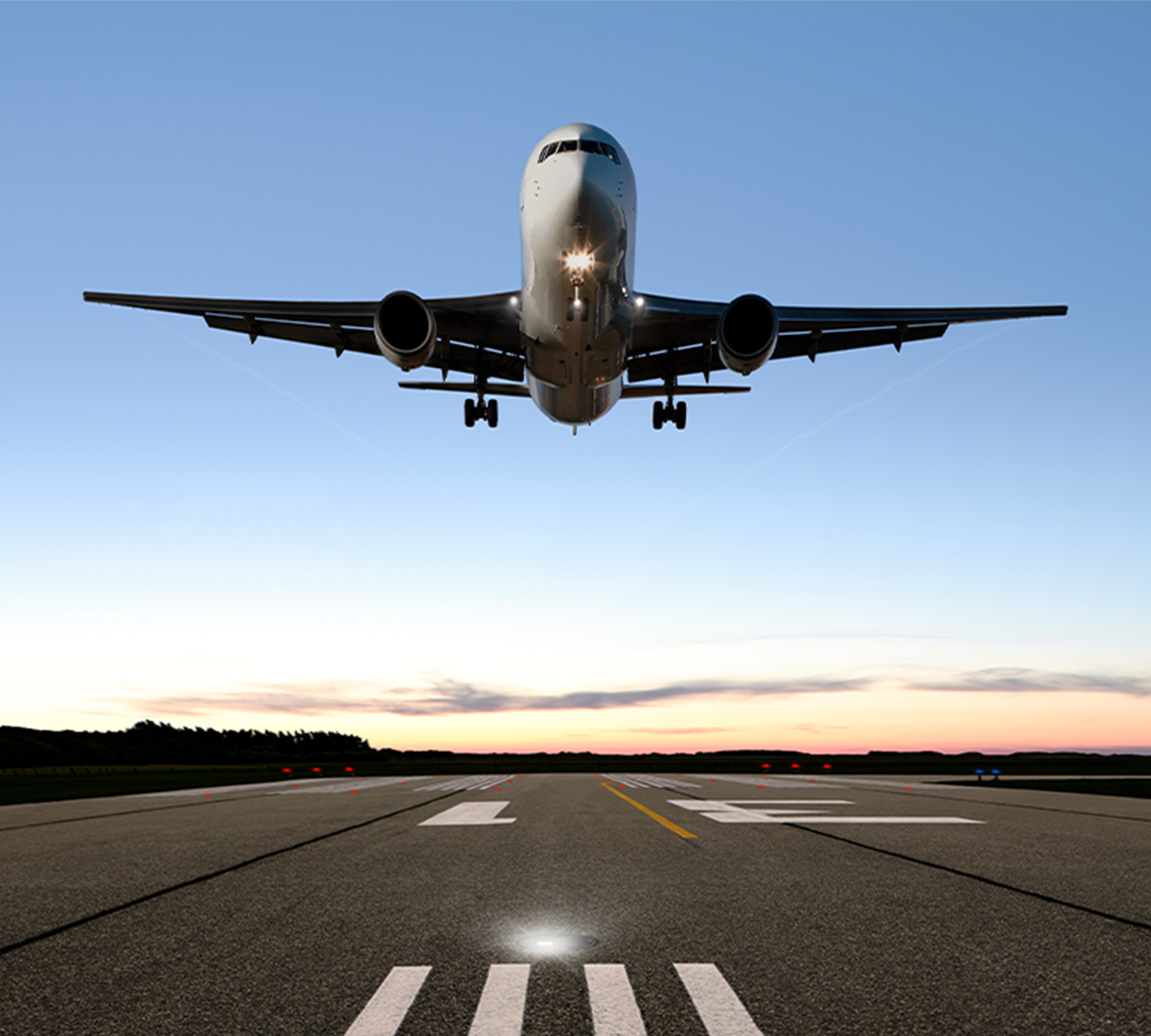 jet airplane landing